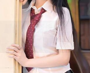 秀人网 – 别傻傻地游泳，先来奈汐酱nice的夏日图库