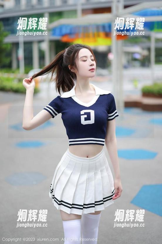秀人网 - 幼幼的原图分享，再燃一次你心中那份对美腿的向往，心向往之…