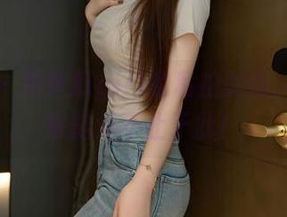 秀人网 – 拍黄瓜girl的私拍美图：你的日常能远不止于此！