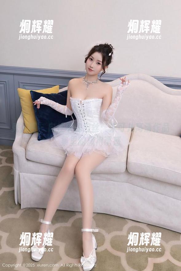 秀人网 - 向往中的肉丝：朱可儿高清作品集里的旗袍诱惑