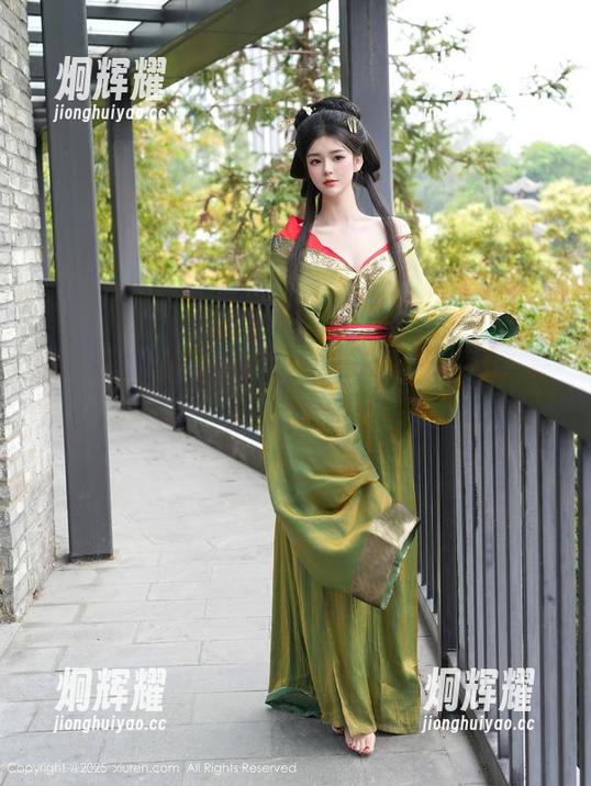 秀人网 - 苏苏阿的女王气质，高清让人完全沉迷...