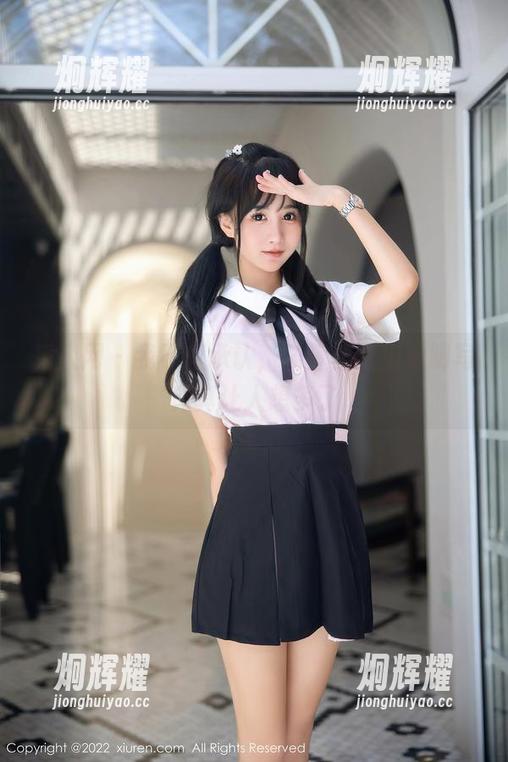 秀人网 - 我不想承认，陆萱雅这组透明写真真让人想多了