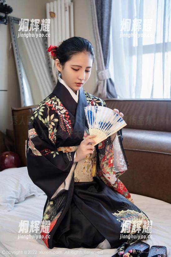 秀人网 - 黄婧GIGI分享她的圣诞作品集，真想冬天天天都这样过！