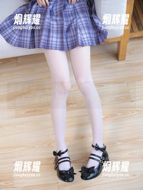 紧急企划 - 浴缸变身画布，一只喵喵梓的美图可真让人眼前一亮。