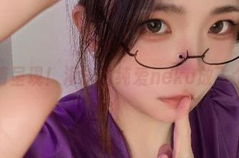 高清呈现！海边的纯爱neko放飞个性