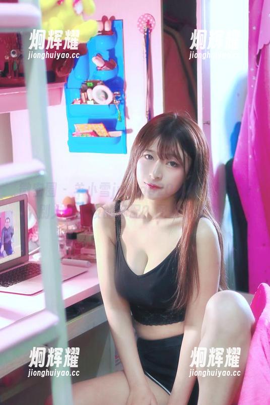 微密圈 - 羊小雪juvia520女仆装原来是别人家女友的标配？图册免费拿！