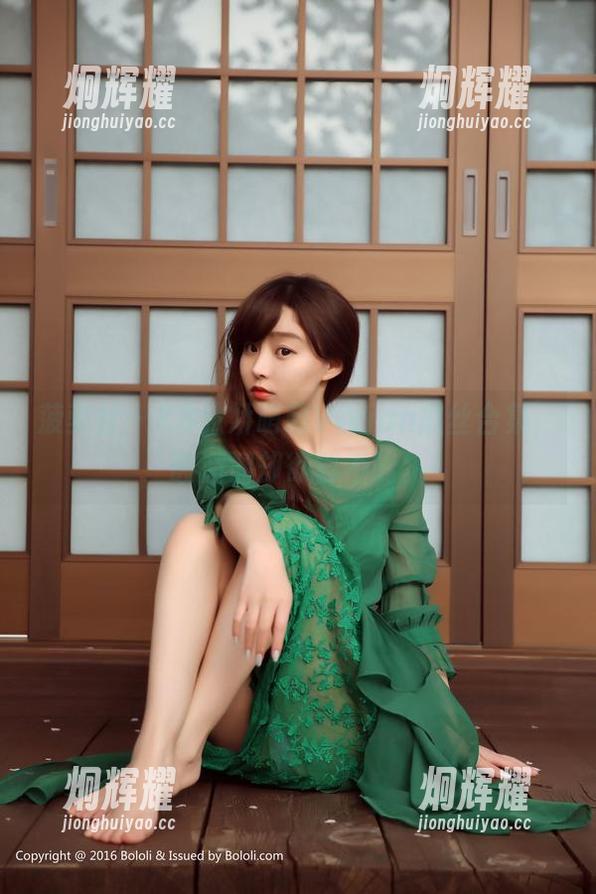 菠萝社 - K8傲娇萌萌Vivian黑丝合集，酸溜溜却欲罢不能。