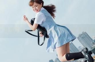 菠萝社 – 悠然自得：柳侑绮的比基尼作品全集引发的小骚动