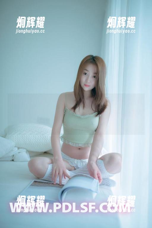 轰趴猫 - 杨晨晨sugar说：我是夏天的代言人，图片分享里有的只是你从未见过的火热
