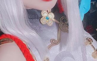 被雪猫的制服迷住了，写真穿越了我所有的想象