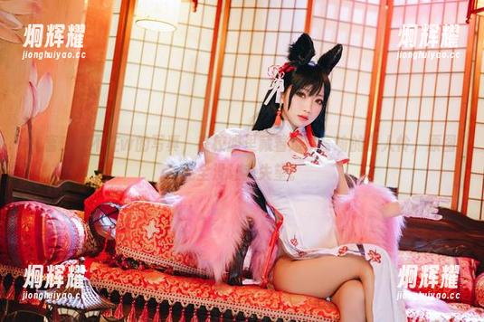 鬼畜瑶在不在w的写真，在校服里藏着难以言喻的惹人怜，原图完全没让我失望。
