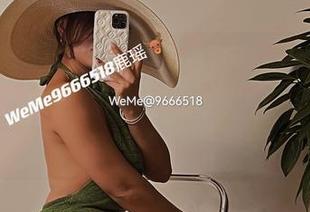 微密圈 – 想去鹿瑶的私房写真展，尤其是那套套装，她的高级感让我失去了搭配的勇气！